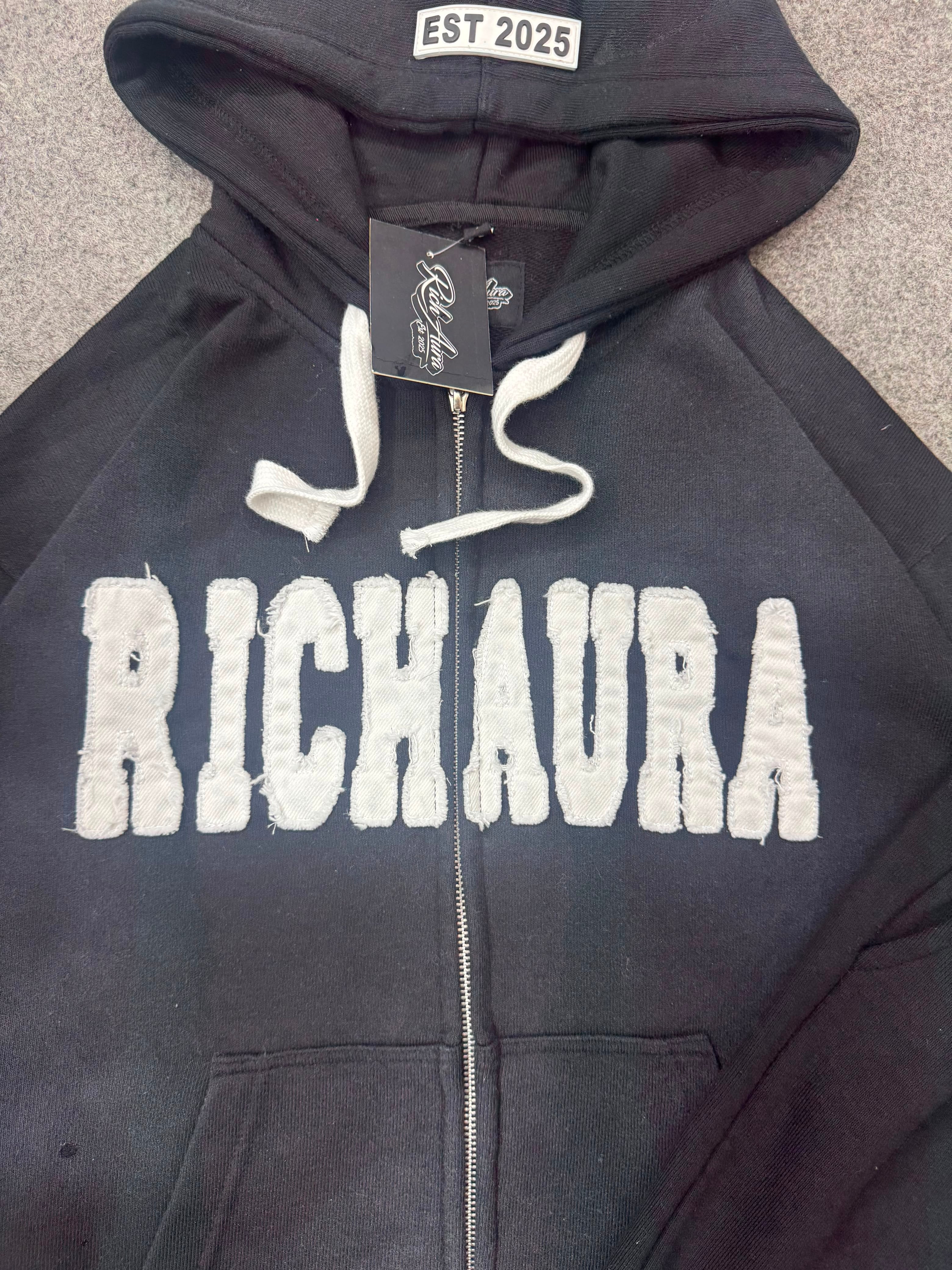 Rich Aura Signature Set- Black